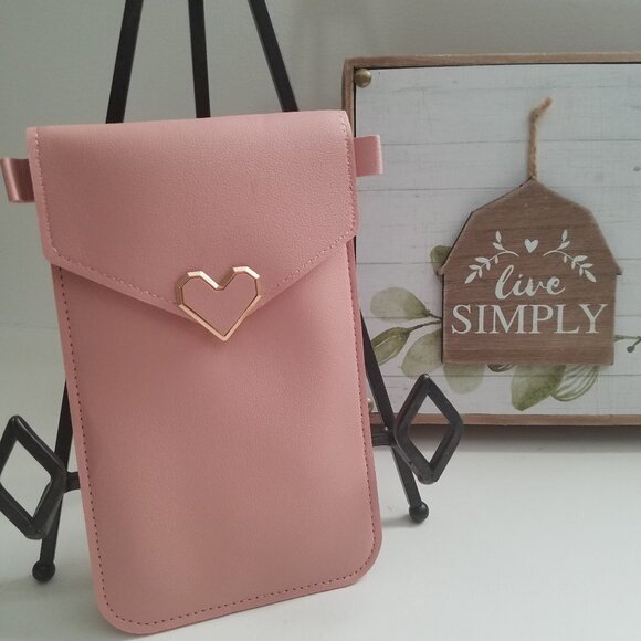 no brand Handbags - Pink Cute Mobile Phone Touch Screen Purse NWOT